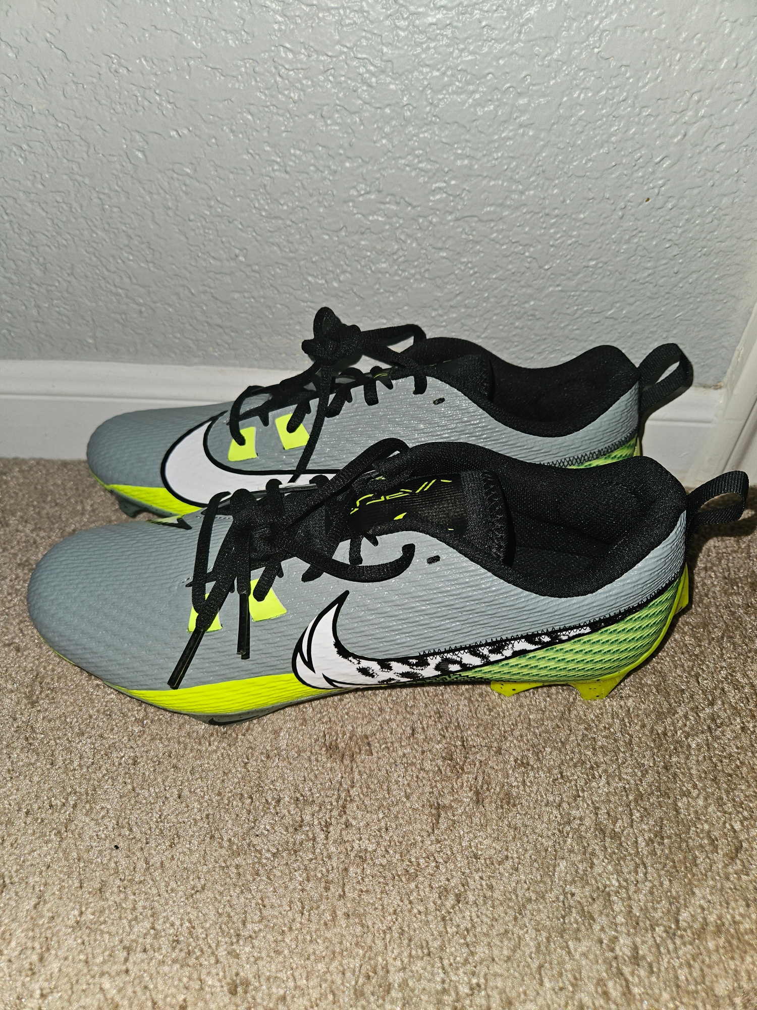 Nike Vapor Edge Speed 360 2 Volt Grey Football Cleats Men's Size 11.5 FB8446-303