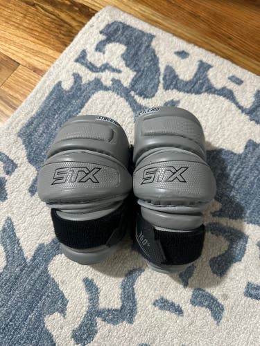 Used Small / Medium STX Stallion 300 Arm Pads
