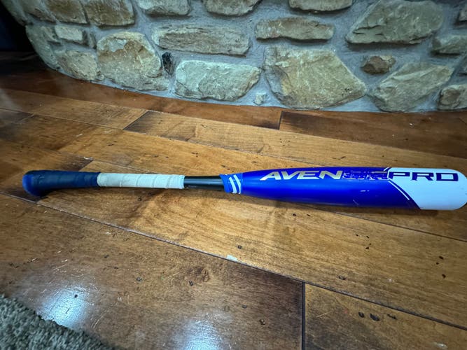 AXE Avenge PRO Composite (-10) 19 oz 29" Avenge Pro Bat