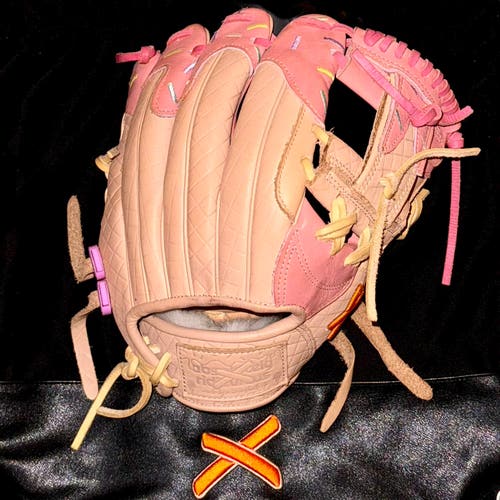 Aria Pro Model Strawberry Ice Cream Baseball Glove (11.5”) + Bag + Pink GloveLocks