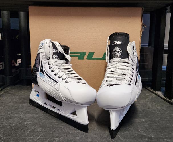New Senior True TF Pro Return 2 piece Size 8 Goalie skate [21010031]