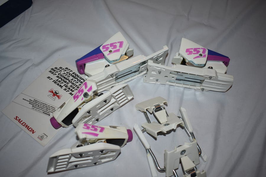 salomon 557 ski bindings Salomon 557 Lite Ski Bindings - In the Box! | SidelineSwap