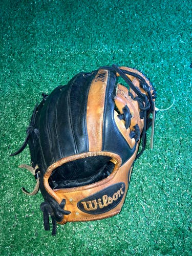 Used Wilson A2K 1786 Right Hand Throw Infield Baseball Glove 11.5"