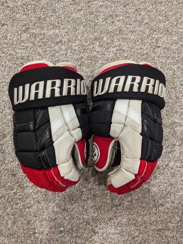 Chicago Blackhawks 2015 Winter Classic Warrior Covert DT1 Pro Hockey Gloves