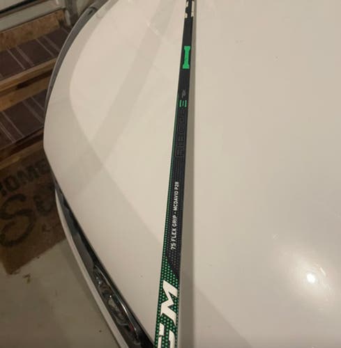 Senior Right Handed P28  RibCor 76K Hockey Stick
