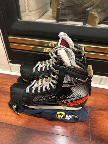 Senior Bauer Vapor X2.9 Hockey Goalie Skates Regular Width 7