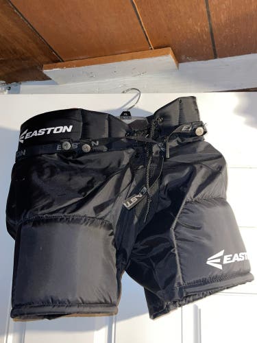 Easton Synergy Youth XL Hockey Pants Used Pre Owned Great Condition Equipment GR