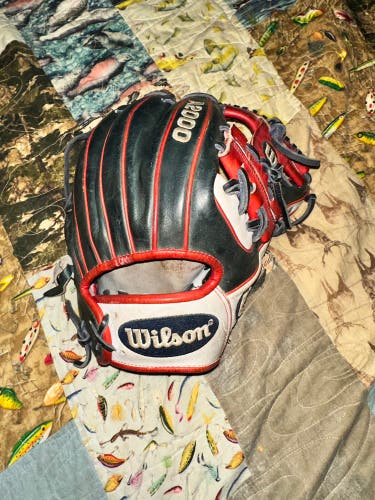2017 Infield 11.5" A2000 Baseball Glove