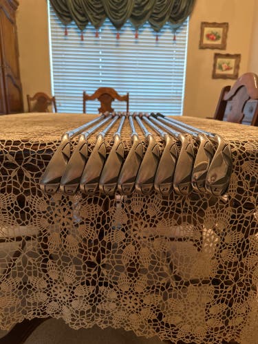 Men's Nike Right Handed Regular Flex Steel Shaft SQ Machspeed Iron Set