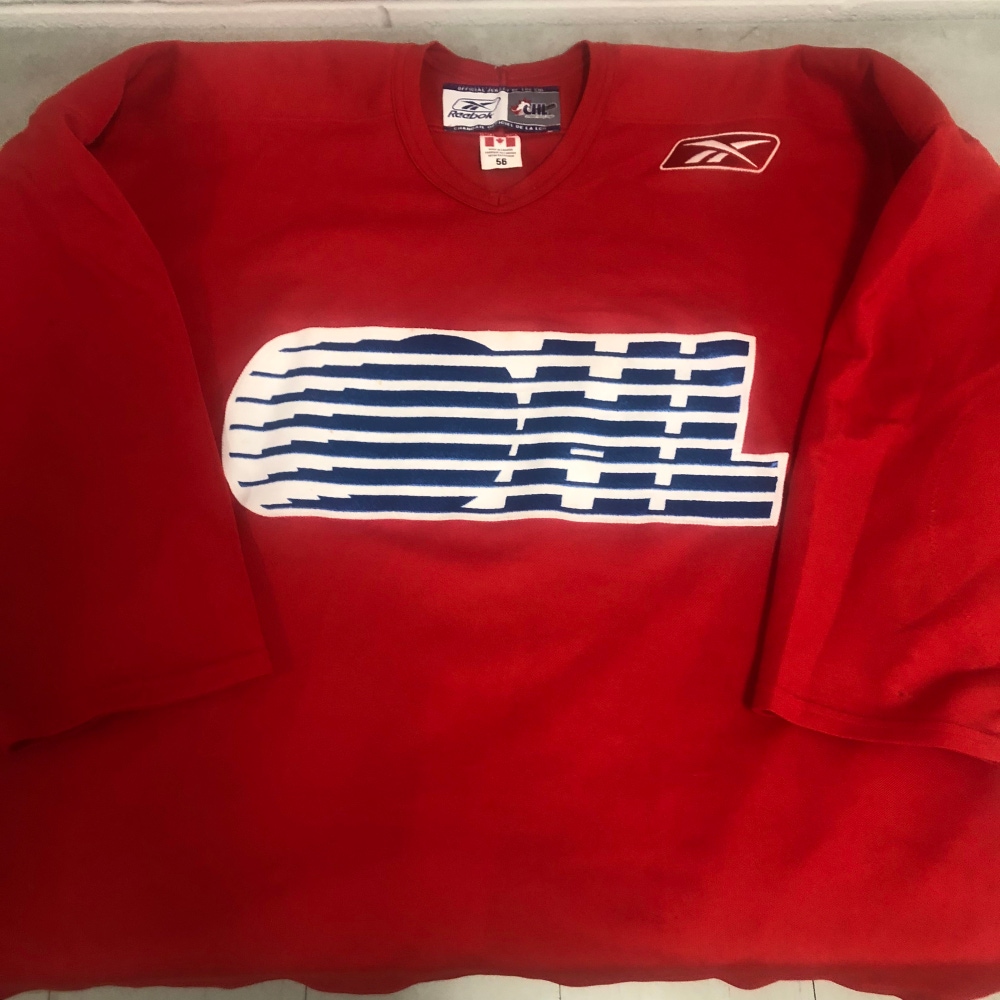 Nearly NEW OHL red size 56 practice jersey #24