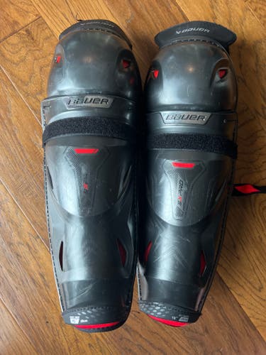 Senior Used Bauer Vapor 3X 15" Shin Pads