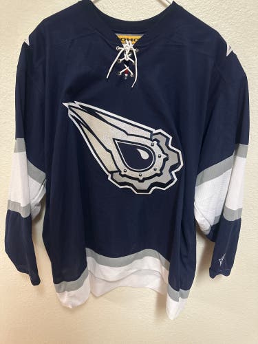 Edmonton Oilers alternate “oil” jersey