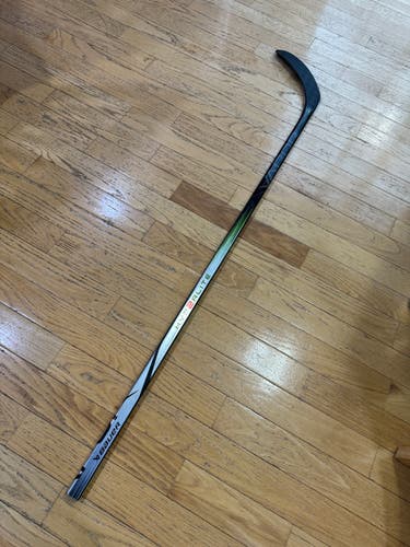 Senior Used Right Handed Bauer Vapor Hyperlite 2 Hockey Stick P92