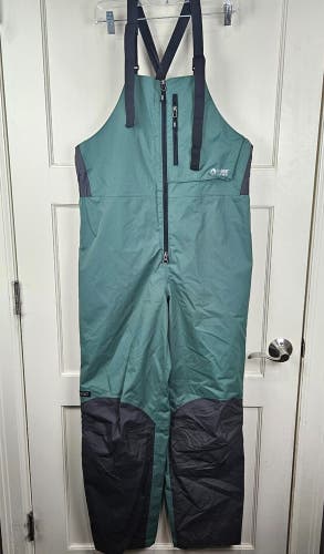 Guide Series TECH2O Size: M Bib Pants Green Waterproof Breathable Fishing Rain