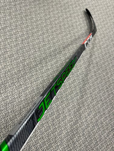 CCM Green Jetspeed FT6 Pro 85 flex P28 curve right hand stick