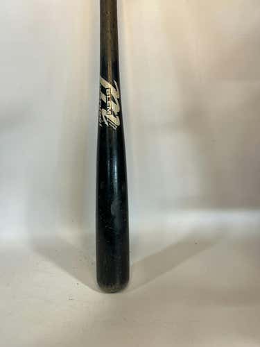 Used Marucci Wood 30" Wood Bats