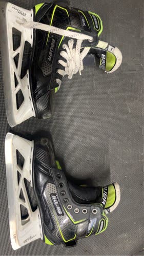 Slightly Used Bauer  Size 5 GSX Hockey Goalie Skates
