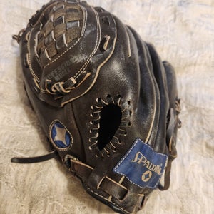 Nice Spalding Left Hand Throw Players Series Advisory StaffRod Carew Leather Baseball Glove 12"