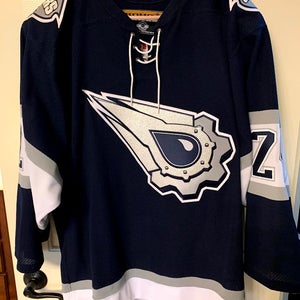 Oilers alternate Steve Staios jersey