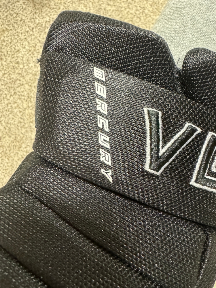 New Verbero 13" Mercury Gloves