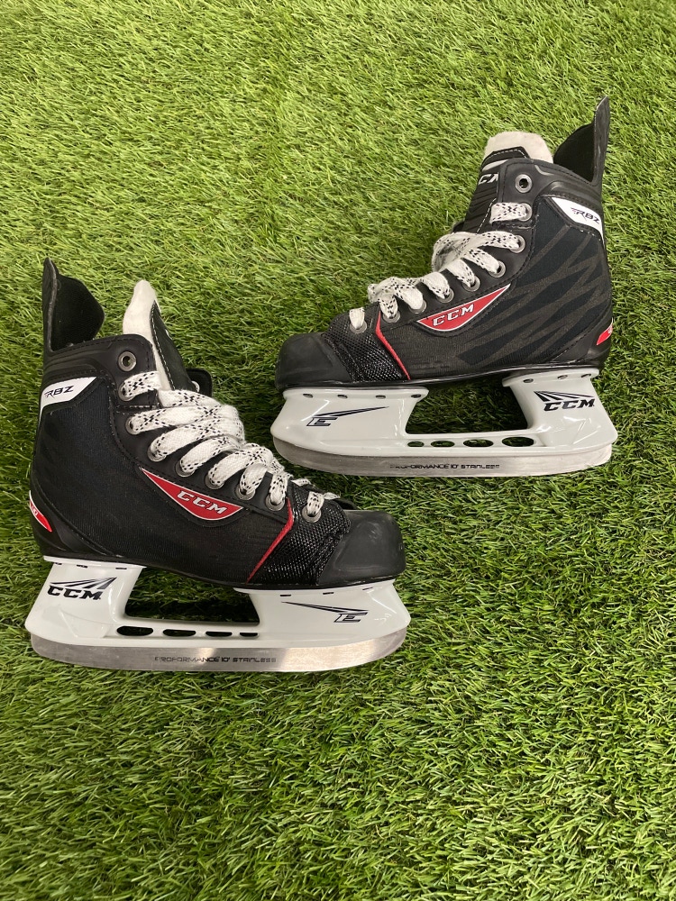 Used Junior CCM RBZ 40 Hockey Skates Size 3