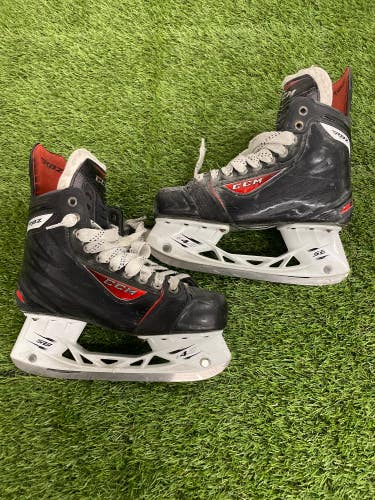 Used Senior CCM RBZ 100 Hockey Skates Regular Width Size 6