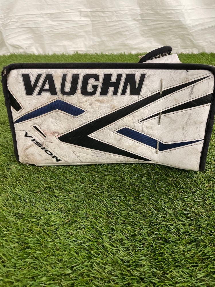 White Intermediate Used Vaughn Vision 9200 Regular Goalie Gloves & Blockers