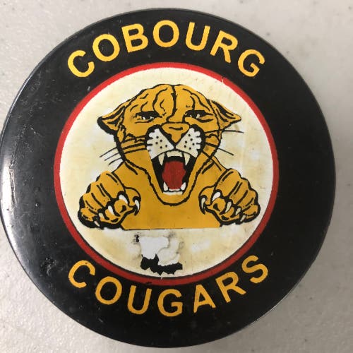 Cobourg Cougars puck (OHA JrB)