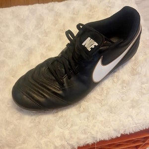 nike tiempo rio III soccer cleats mens 8 firm ground spikes shoes