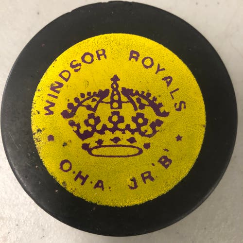 Windsor Royals puck (OHA JrB)