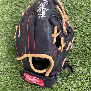 Black Used Kid Pitch (9YO-13YO) Rawlings Highlight Series Right Hand Throw Baseball Glove 10.5"