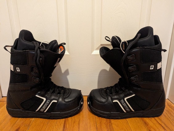 Men's Used Size 9.0 (Women's 10) Burton Invader Snowboard Boots