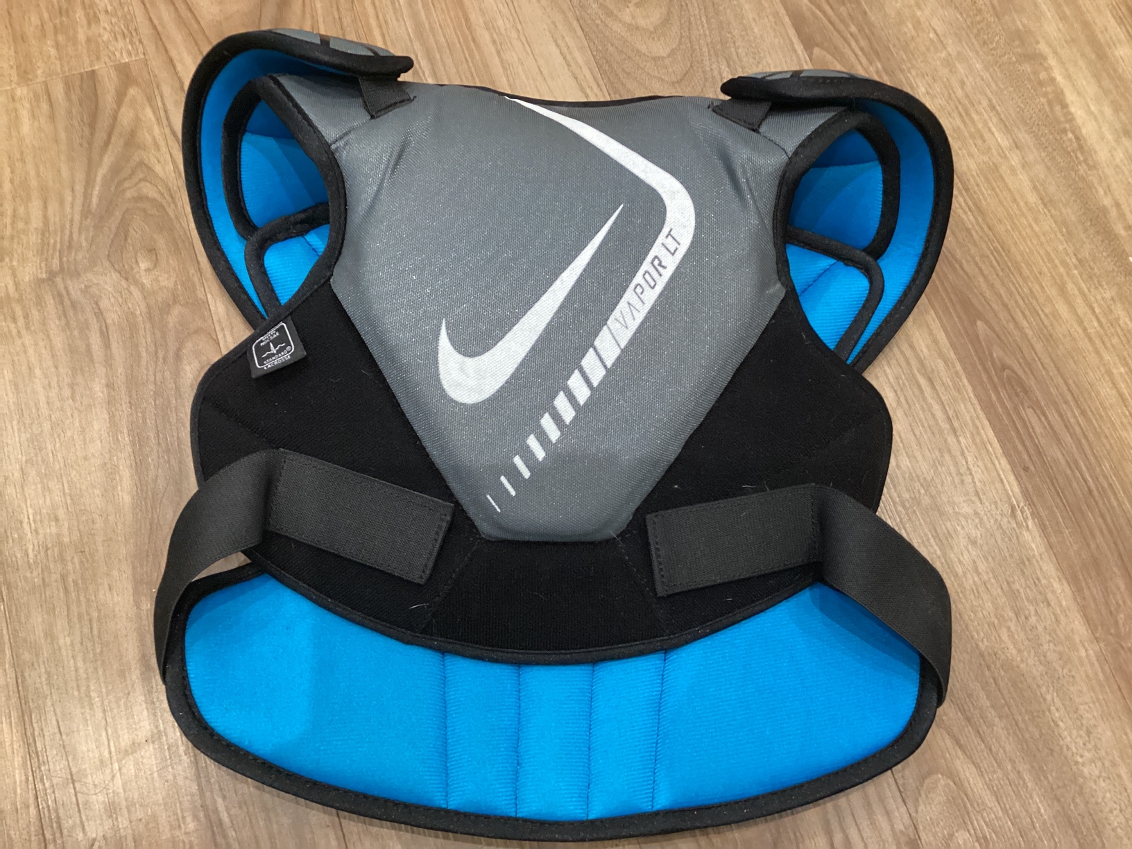 Youth Used XL Nike Vapor LT Shoulder Pads