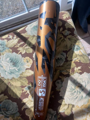 Used 2023 Composite (-5) 26 oz 31" Zoa Bat