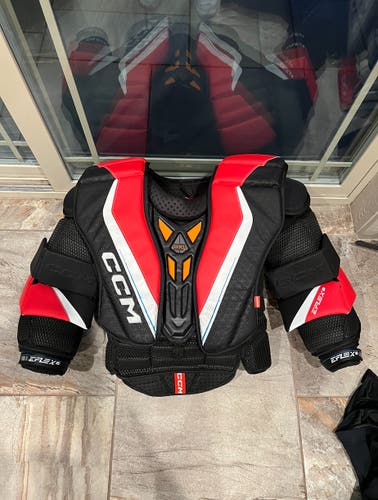Used Small CCM  EFLEX 6 Goalie Chest Protector