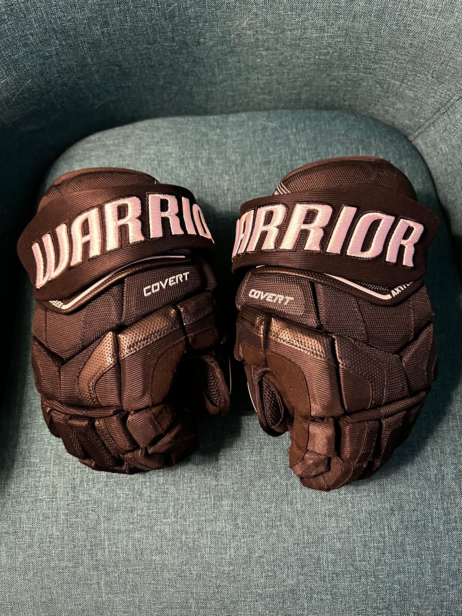 Used Warrior Covert QRE Gloves SR 13" Black