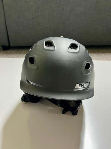Smith Vantage Helmet size medium