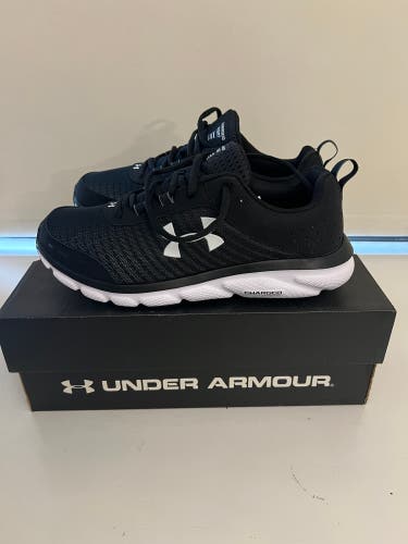Brand new Under Armour sneakers Extra Wide