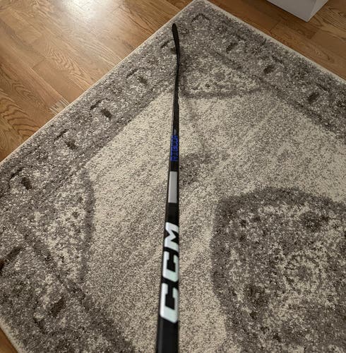 Intermediate Right Handed P29 RibCor Trigger 7 Pro Hockey Stick
