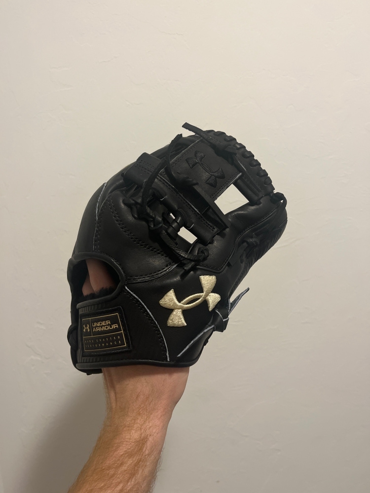 Under armor flawless series 11.5 baseball glove