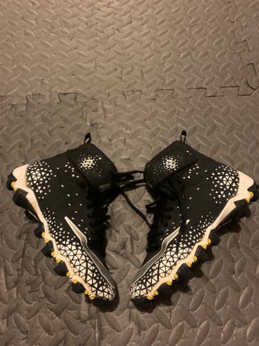 Football. Nike force savage shark youth cleat size 2.5
