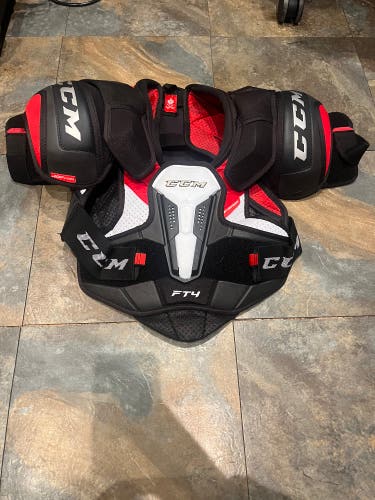 Used Jetspeed Ft4 shoulder pads senior small