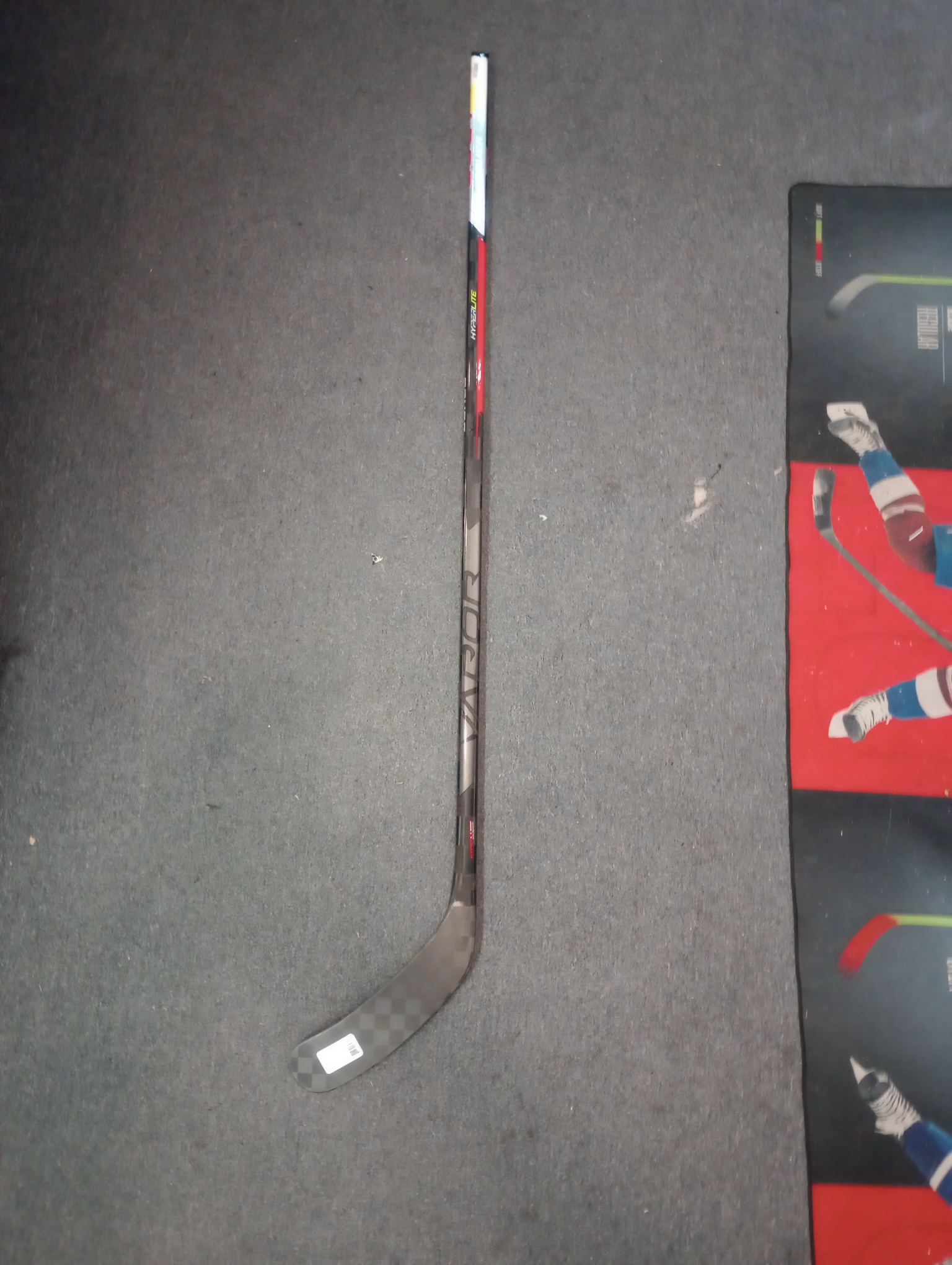 New Senior Bauer Left Hand Vapor Hyperlite Hockey Stick P92M