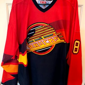 Vancouver Canucks alternate Joey Kocur jersey