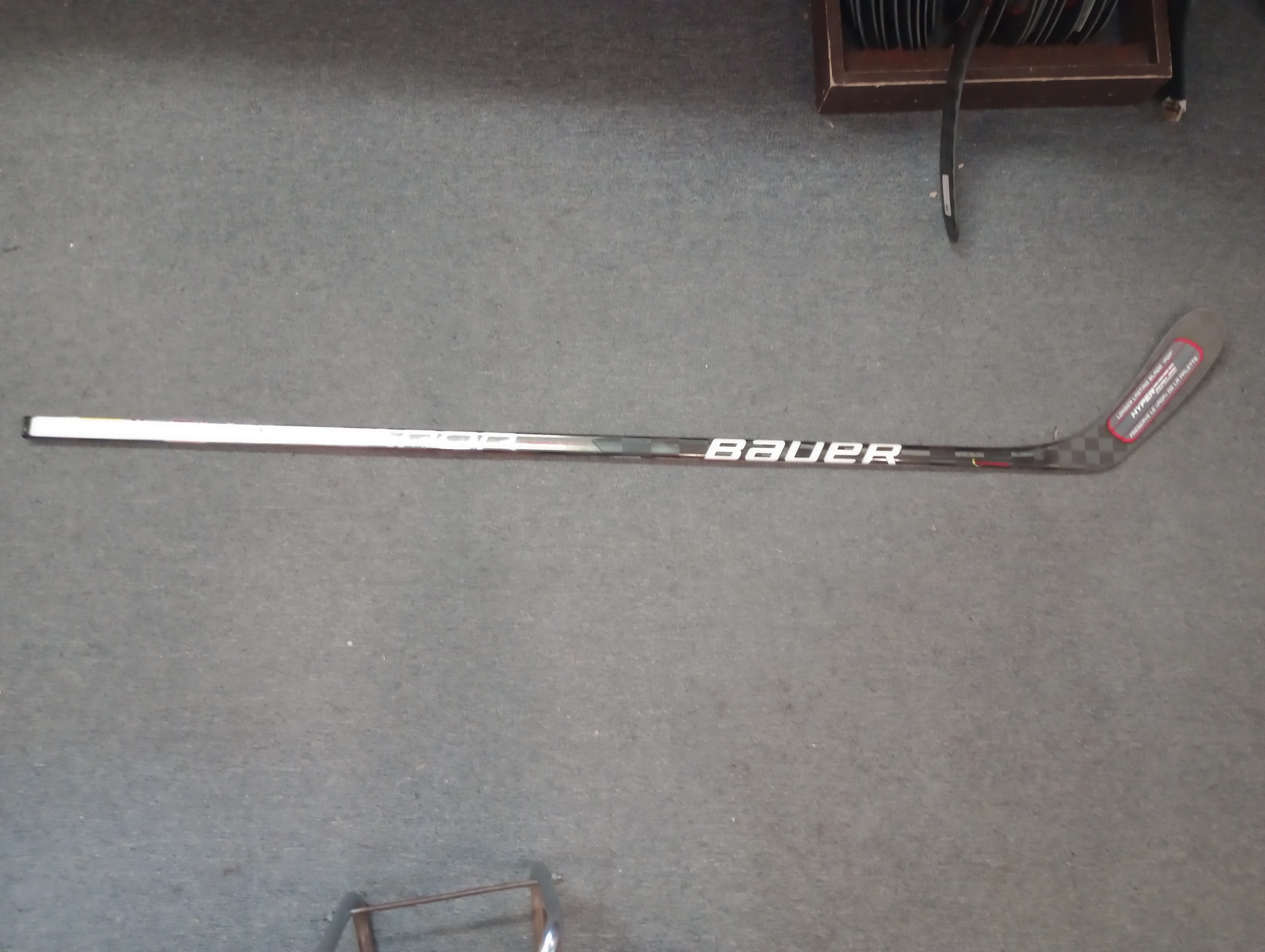 New Senior Bauer Left Hand Vapor Hyperlite Hockey Stick P28M