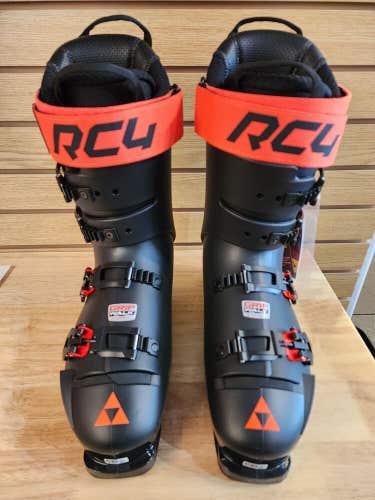Fischer RC4 The Curv 120 Ski Boots - Size 30.5 *NEW*