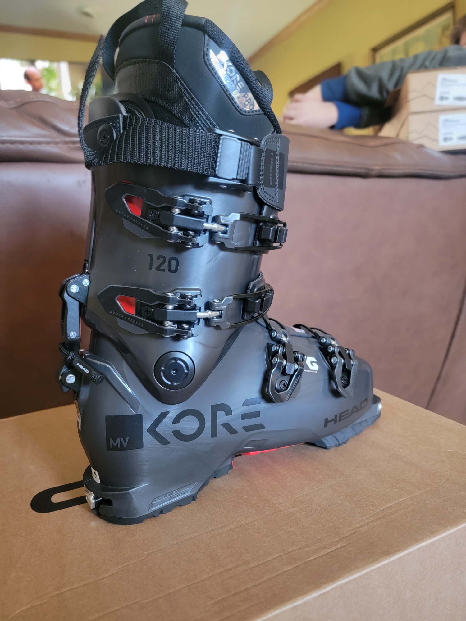 New Men's HEAD Kore 120 Ski Boots 28.5