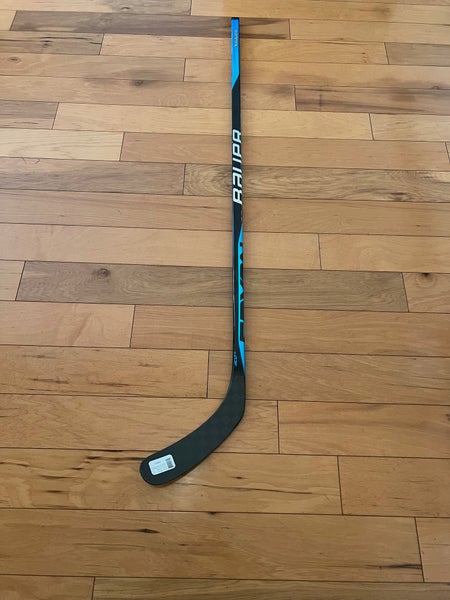 New Bauer Sync Hockey Stick P92/77 Flex/Right Handed