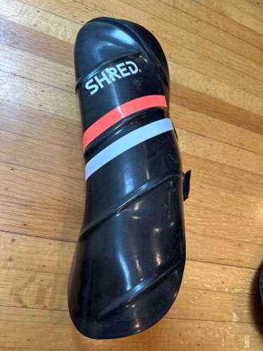 Used Medium Shred Shin Guard