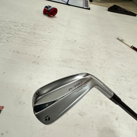 TaylorMade P790 UDI 2 Iron - Project X HZRDUS Black 6.0 85g Stiff